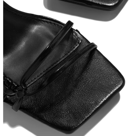 Just In Paris In Black Heel - Picture 5 of 6